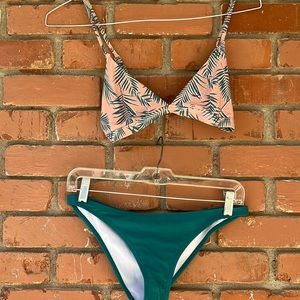 Tropical print bikini with 2 bottoms